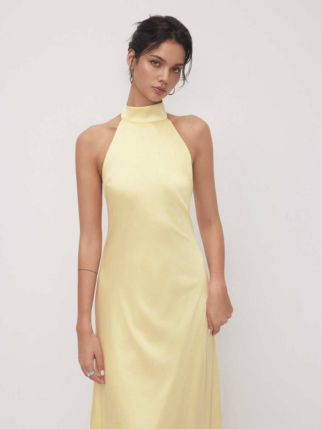 Denisa™ – Vestido Maxi Satinado Position 5