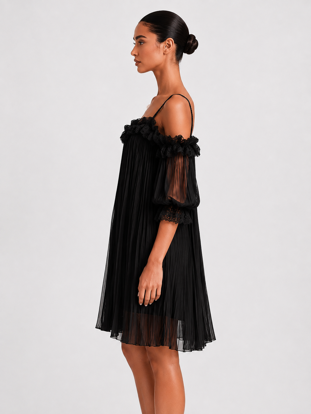 Noir - Vestido Plisado Elegante