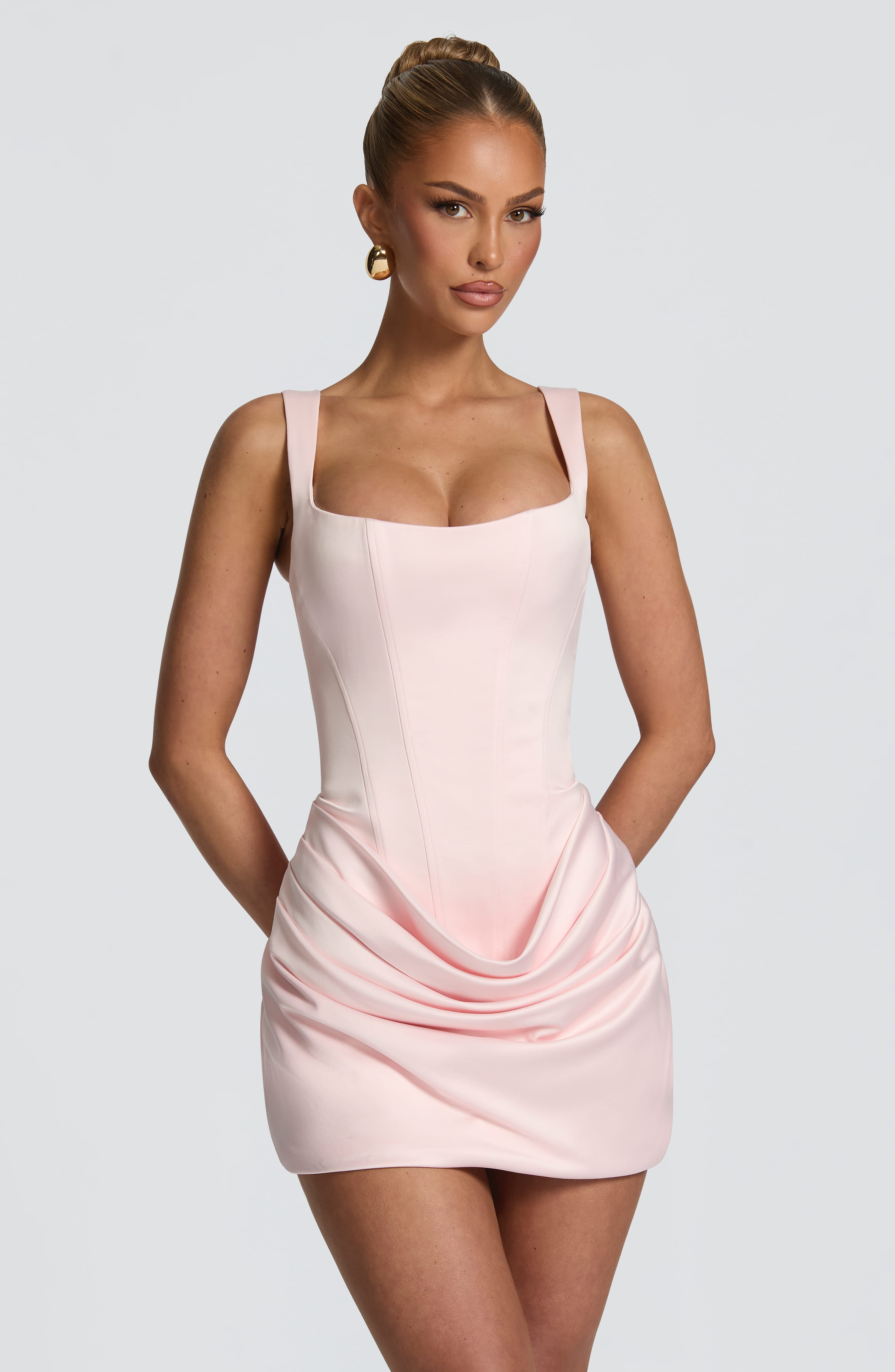 Imogen™ - Vestido Mini en Satén Blush Position 1