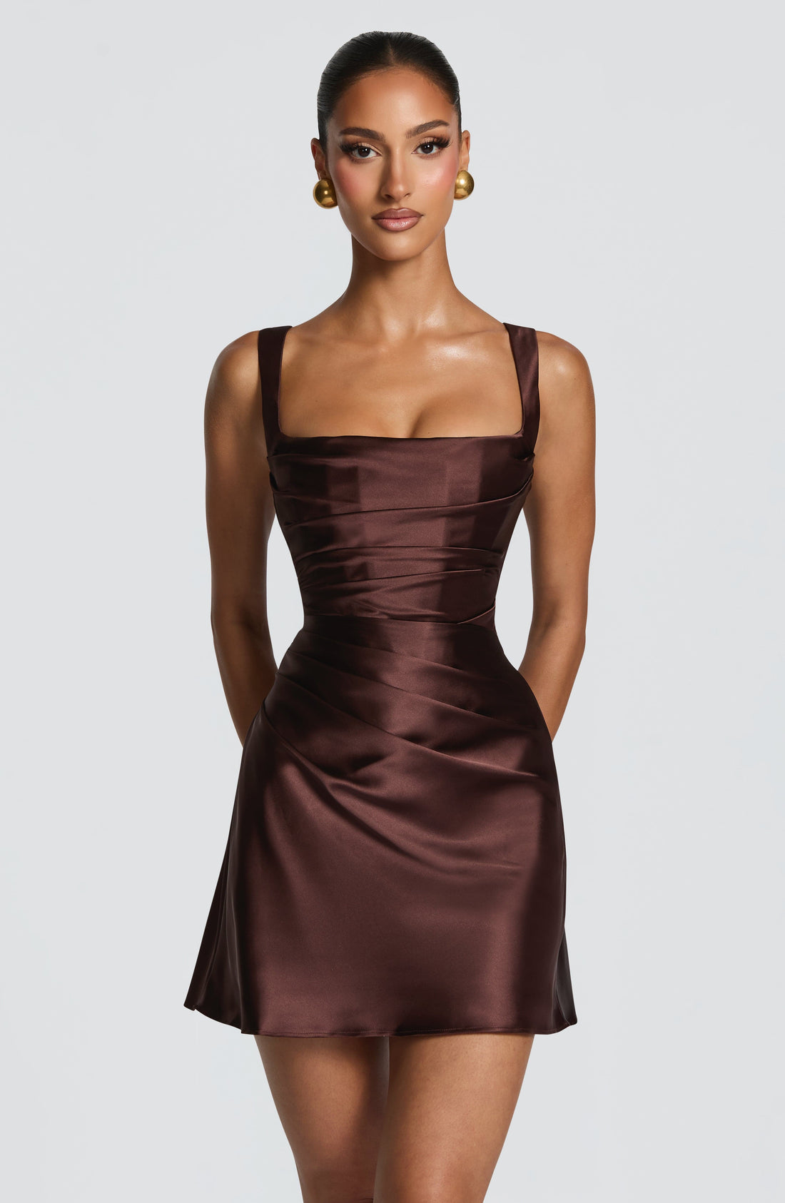 Calanthe™ - Vestido Mini en Satén Plum Brown Position 1