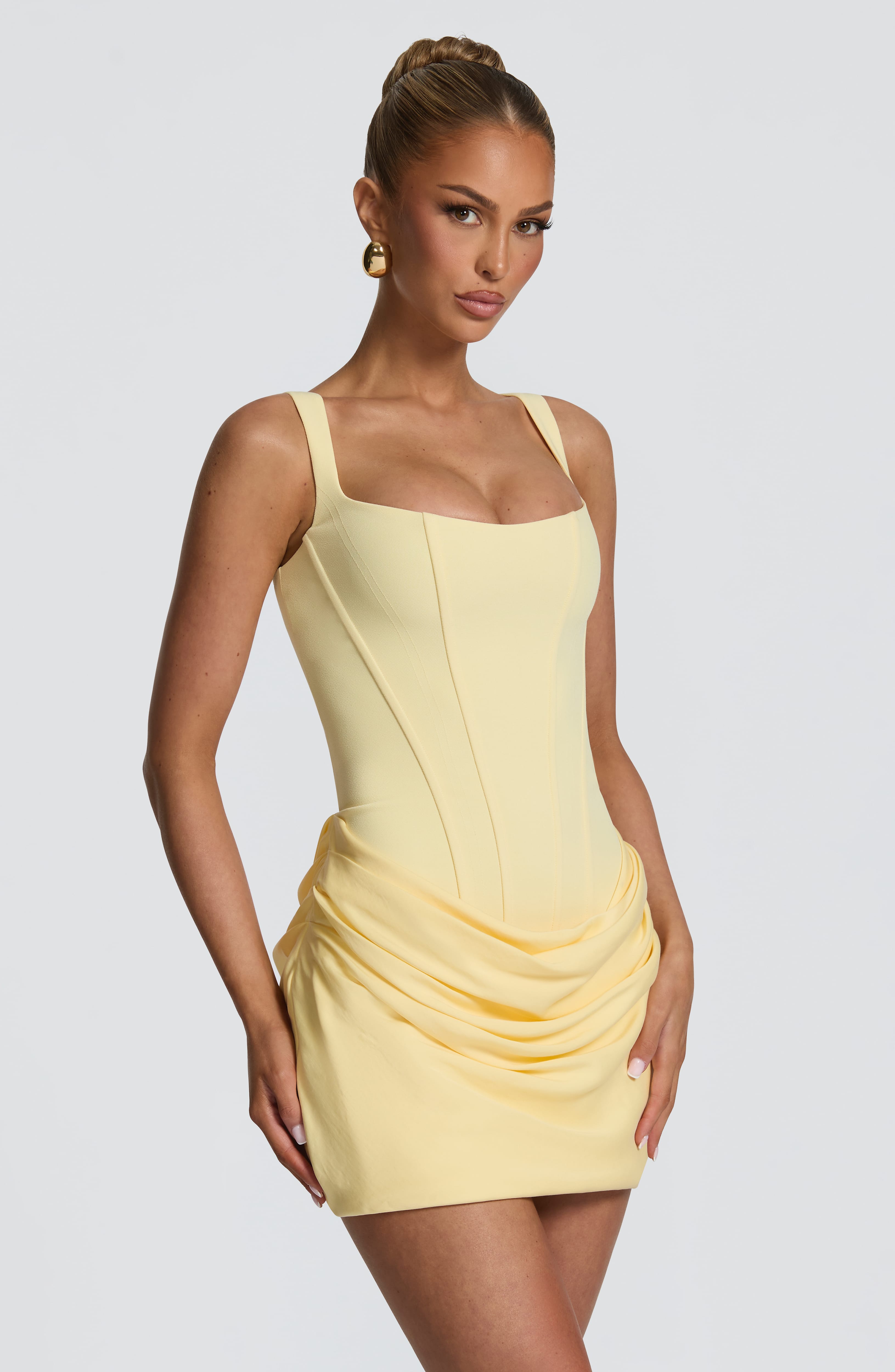 Elena™ - Vestido Mini en Crêpe Position 3